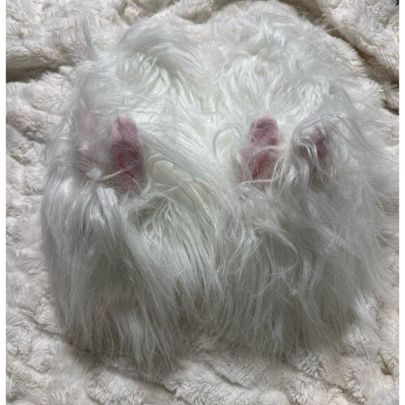 Skims Plush Bunny Slippers - Picture 1 of 8